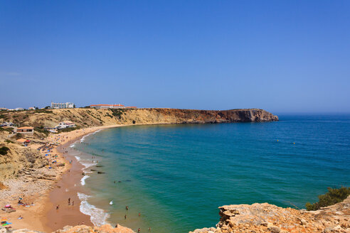 Portugal, Algarve, Sagres, Blick auf den Strand Praia da Mareta - WVF000094