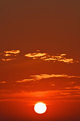 Portugal, Sagres, Algarve, Blick auf den Sonnenuntergang - WVF000134