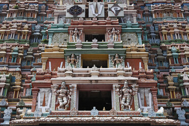 Indien, Südindien, Tamil Nadu, Srivilliputtur, Gopuram des srivilliputhur vadapadrasayi-Tempels - SIEF000446