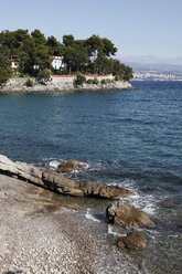 Europa, Kroatien, Istrien, Kvarner-Bucht, Blick auf die Küste zwischen icici und opatija - SIEF000502