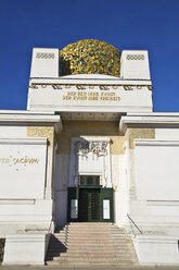 Österreich, Wien, Blick auf das Sezessionsdenkmal - MBEF000070