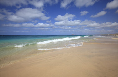Afrika, Kap Verde, Sal, Blick auf den Strand - KSWF000658