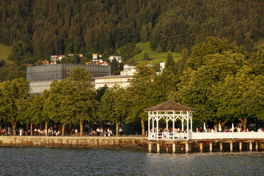 Österreich, Vorarlberg, Bregenz, Blick auf den Bodensee - SIEF000568