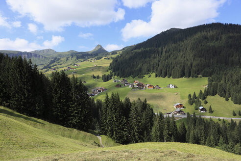 Österreich, Vorarlberg, Bregenzerwald, Blick auf die Berge - SIEF000573