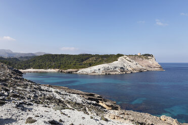 Spanien, Balearische Inseln, Mallorca, Sierra de Arta, Blick auf den Strand - SIEF000788