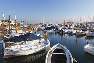 Spain, Balearic Islands, Majorca, Boat moored at port de pollenca - SIEF000777