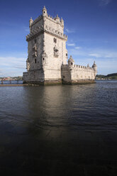 Portugal, Estremadura, Lissabon, Blick auf den Turm von Belem - PSF000471