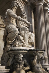 Österreich, Wien, Blick auf den Danubius-Brunnen im Albertina-Museum - PSF000489