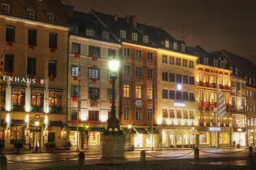 Germany, Bavaria, Munich, View of residenzstrasse street at night - SIEF000972