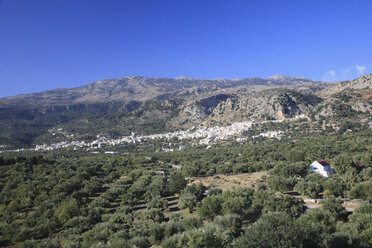 Griechenland, Kreta, Kritsa, Blick auf das Dorf am Berg - SIEF001215