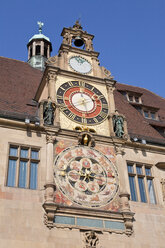 Deutschland, Baden-Württemberg, Heilbronn, Ansicht der astronomischen Turmuhr - WDF000872