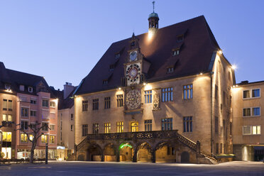 Deutschland, Baden-Württemberg, Heilbronn, Historisches Rathaus mit astronomischer Uhr - WDF000871