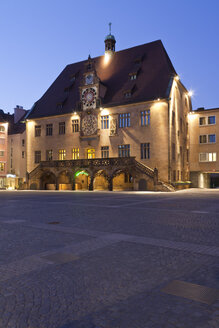 Deutschland, Baden-Württemberg, Heilbronn, Historisches Rathaus mit astronomischer Uhr - WDF000870