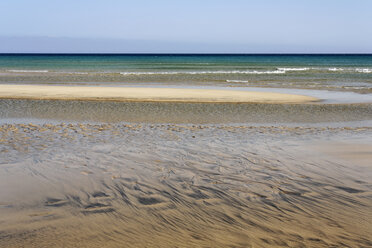 Spanien, Kanarische Inseln, Fuerteventura, Jandia, Blick auf den Strand von Sotavento - SIEF001302