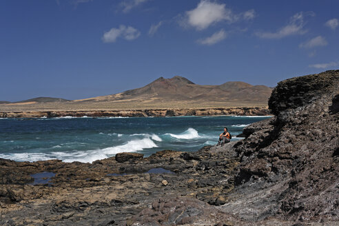 Spain, Canary Islands, Fuerteventura, Jandia, Punta de Turbina, View of sea - SIEF001312