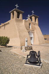 USA, New Mexico, Taos, Blick auf die Kirche San Francisco de Asis - PSF000575