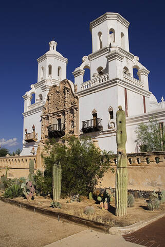 USA, Arizona, Tucson, Ansicht der Missionskirche San Xavier del Bac, lizenzfreies Stockfoto
