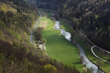 Deutschland, Bayern, Franken, Fränkische Schweiz, Wiesenttal, Muggendorf, Blick auf die Wiesent - SIEF001437