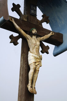 Germany, Bavaria, Close up of crucifix - MOF000154