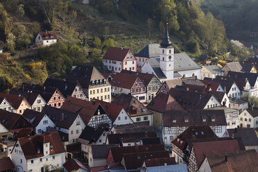Germany, Bavaria, Franconia, Upper Franconia, Franconian Switzerland, Pottenstein, View of town - SIEF001476