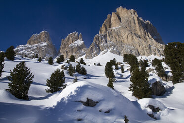 Italy, Dolomites, Langkofel, View of rock and snow in winter - FFF001162