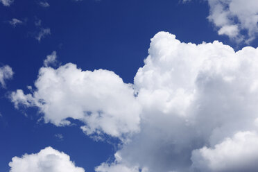 Deutschland, Bayern, Blick auf Wolken am Himmel - SIEF001551