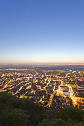 Deutschland, Baden-Wurttemberg, Black Forest, Freiburg im Breisgau, View of cityscape at dusk - WDF000957