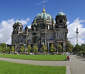 Europa, Deutschland, Berlin, Lustgarten, Blick auf den Berliner Dom - ESF000015