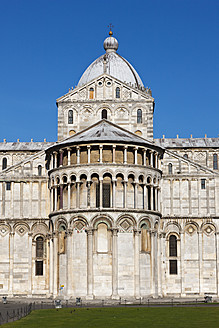 Italien, Toskana, Pisa, Piazza dei Miracoli, Blick auf die Kathedrale - FOF003557