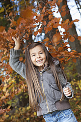 Germany, Huglfing, Girl smiling, portrait - RIMF000070