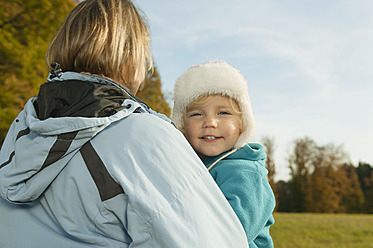 A mother and daughter enjoy the beautiful autumn scenery in Bavaria, Germany - RNF000809