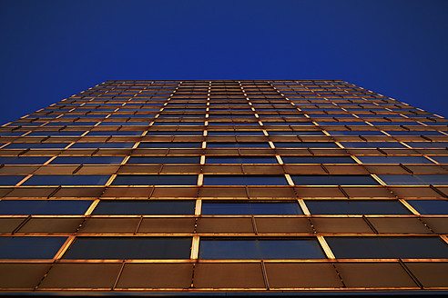 Hessen, Offenbach, Blick auf Bürogebäude - TLF000628