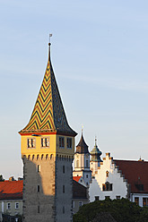 Deutschland, Bayern, Schwaben, Lindau, Blick auf den Mangturm - SIEF002078