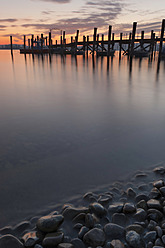 Germany, Allensbach, View of jetty and Lake Constance at twilight - SH000606