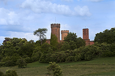 Europe, Germany, North Rhine Westphalia, View of territorial castle - CSF015683