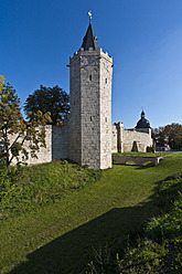 Deutschland, Thüringen, Mühlhausen, Blick auf die Stadtmauer - WDF001167