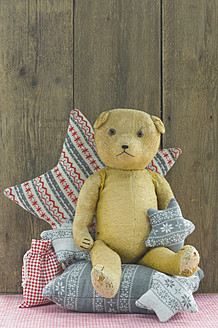 Sternförmiges Kissen mit Teddybär - ASF004482