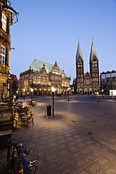 Germany, Bremen, View of town hall at market square - MSF002610