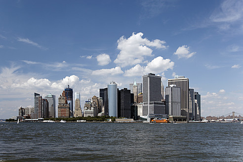 USA, New York City, Blick auf die Skyline - ANBF000088