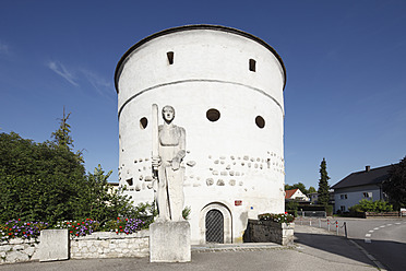 Deutschland, Bayern, Niederbayern, Kehlheim, Blick auf den Schleiferturm - SIEF002292