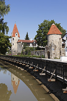 Deutschland, Bayern, Niederbayern,Abensberg, Blick auf den Maderturm - SIEF002302