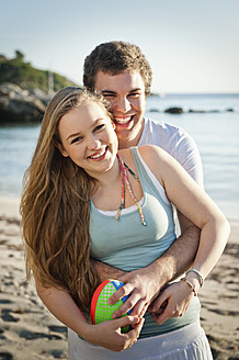 Spain, Mallorca, Couple on beach, smiling, portrait - MFPF000004