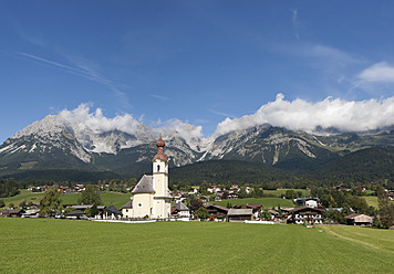 Österreich, Tirol, Going am Wilden Kaiser, Blick auf die Stadt - WWF001946