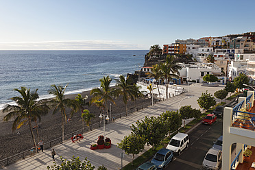 Spain, Canary Islands, La Palma, View of beach - SIE002344