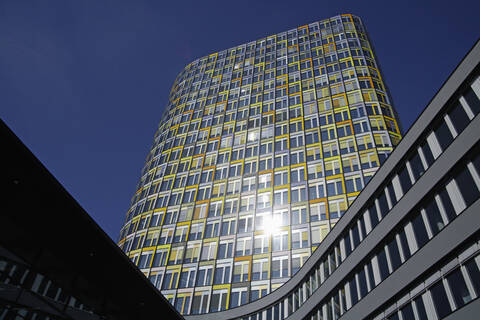 Deutschland, München, Blick auf das ADAC-Zentrum, lizenzfreies Stockfoto