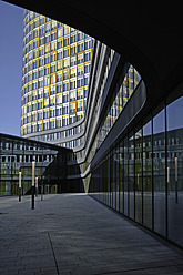 Deutschland, München, Blick auf das ADAC-Zentrum - TC002227