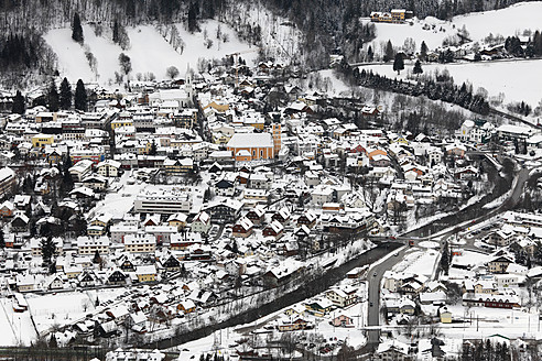 Österreich, Steiermark, Blick auf die Stadt Schladming - SIEF002512