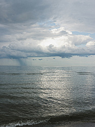 Germany, View of cloudy sky over Baltic Sea at Rugen Island - LFF000352