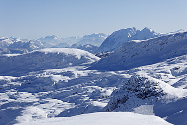 Austria, Upper Austria, View of snowy Dachstein Mountains - SIEF002542