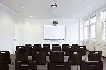 Germany, Bavaria, Munich, Empty room of office - RBYF000089